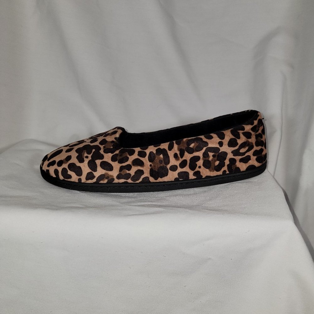 Dearfoams - Leopard print slipper Large size 9-10 NWOT